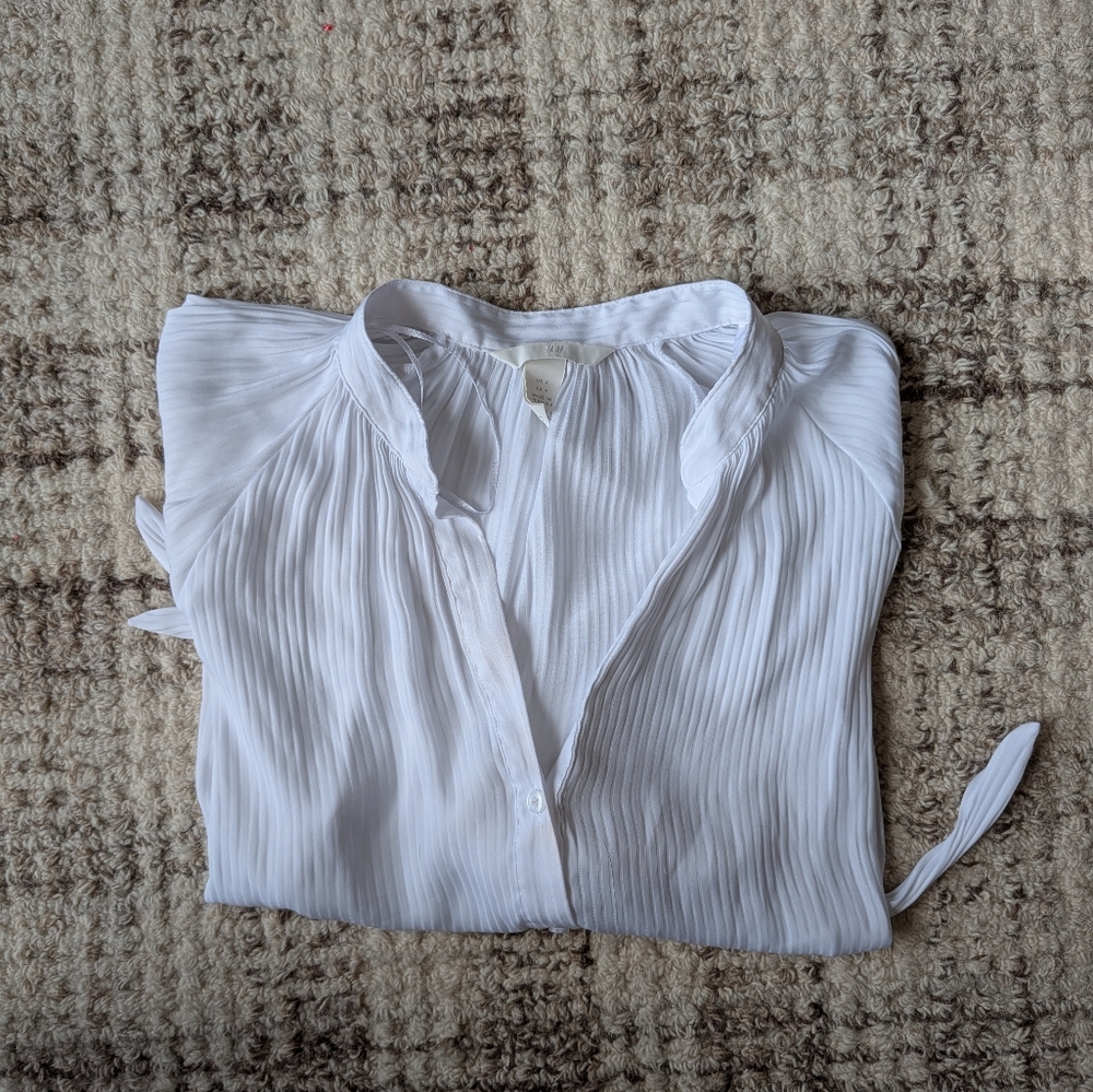 H&M White Pleated Blouse